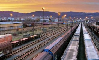 Intermodal transport: decision parameters and hidden advantages
