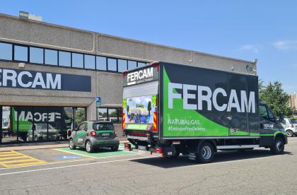 The first 7.2 tonnes methane-fuelled vehicle arrives in Rome